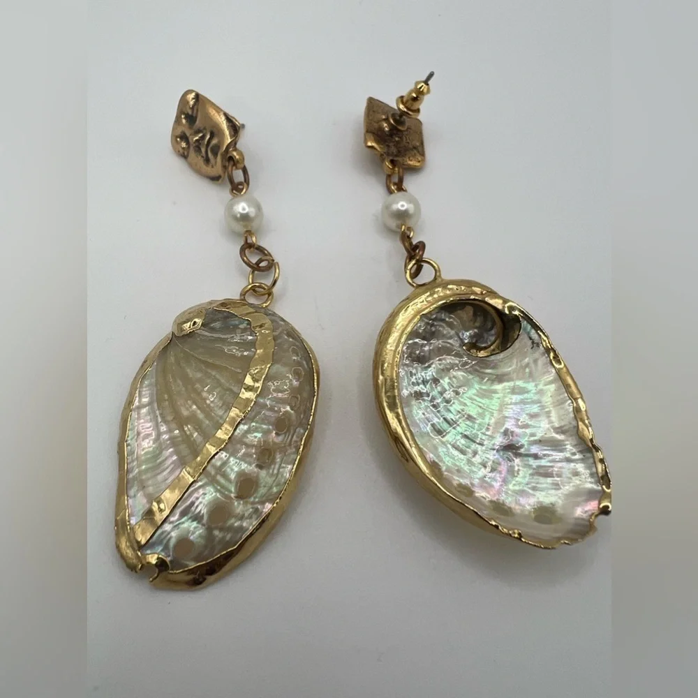 Abalone sea shell earrings gold edged - pierced